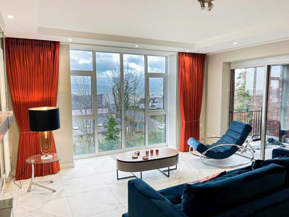 Modern Luxurious Apartment W/ Patio Balcony & View Jordanstown Buitenkant foto