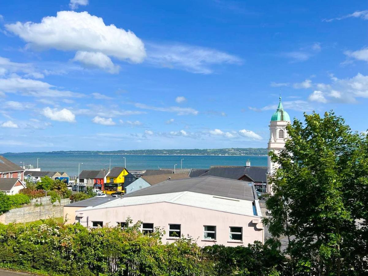 Modern Luxurious Apartment W/ Patio Balcony & View Jordanstown Buitenkant foto